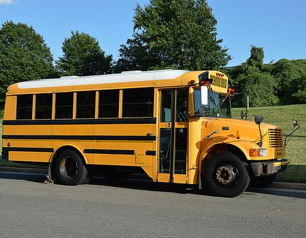 Why School Buses are Safer for Child Commutes